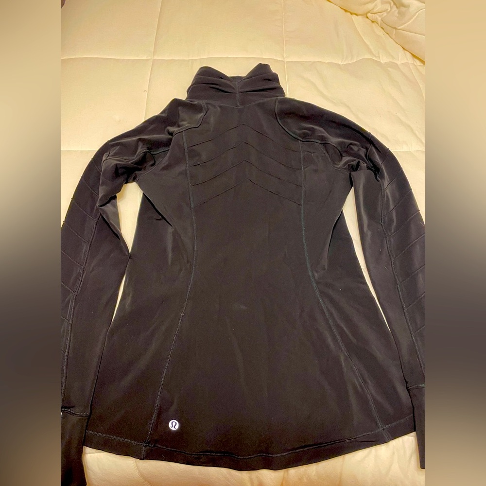 Lululemon warm athletic long sleeve
